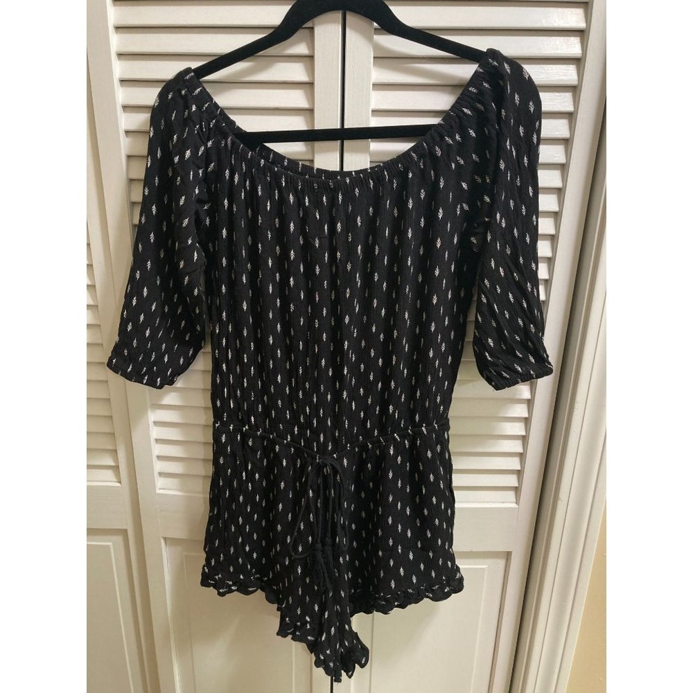 Wishlist Apparel Long Sleeve Romper Short Jumpsuit Black w/Ditsy Feathers Size L